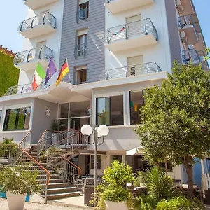 New Castle Cesenatico