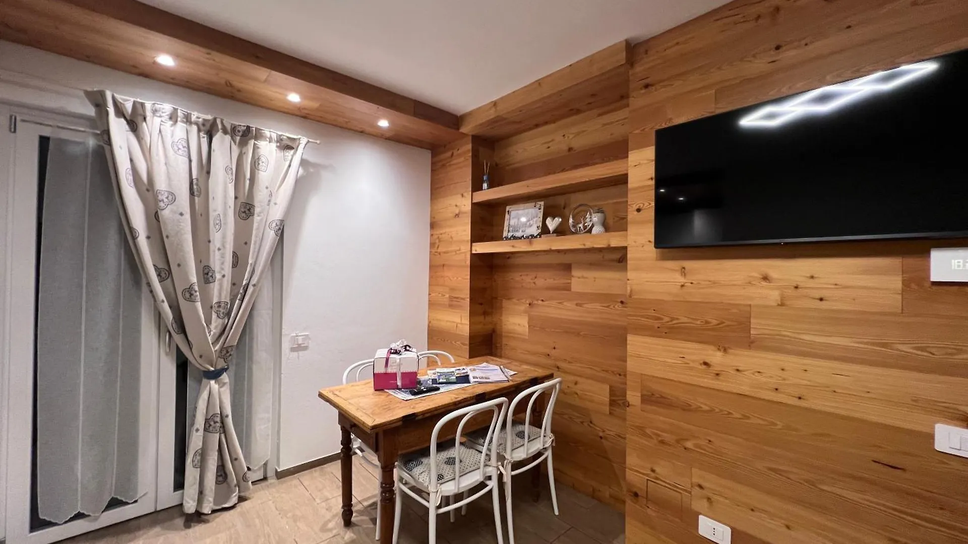 Chalet Giovanni Apricacasevacanze contacts